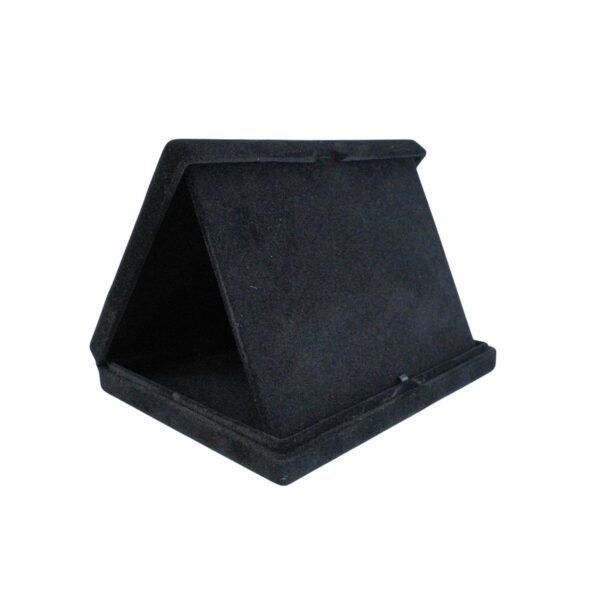 Estojo de veludo 18 x 14 cm com aba preto aberto