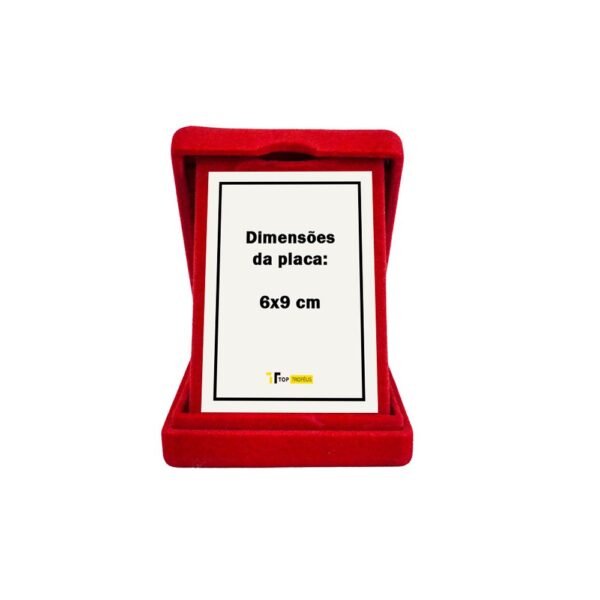 Estojo de veludo 8 x 11 cm com aba vermelho com o tamanho máximo da placa